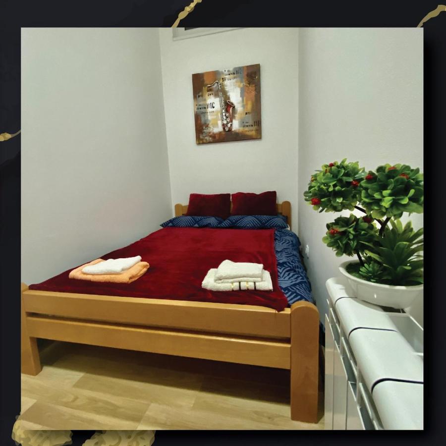 Sky Apartman Стара Пазова Екстериор снимка